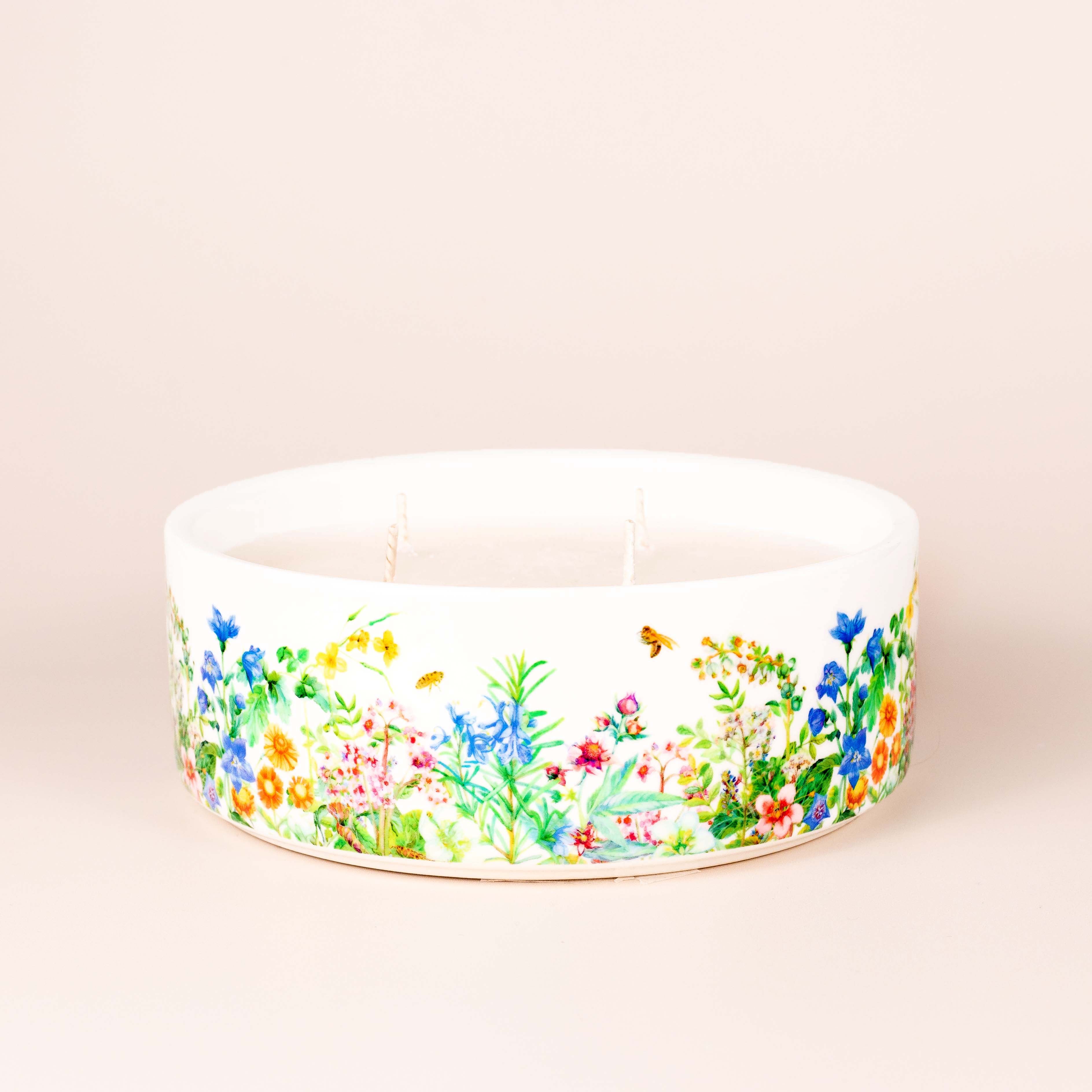 Lively Candle