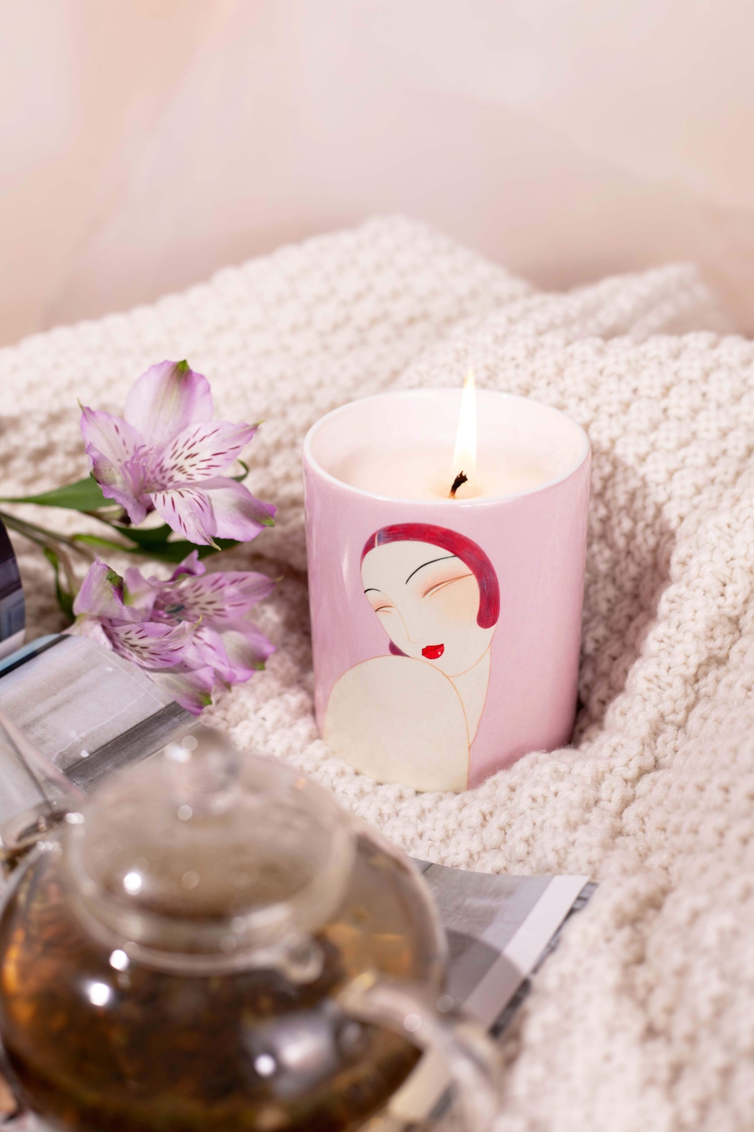 Pink Candle Design Lit