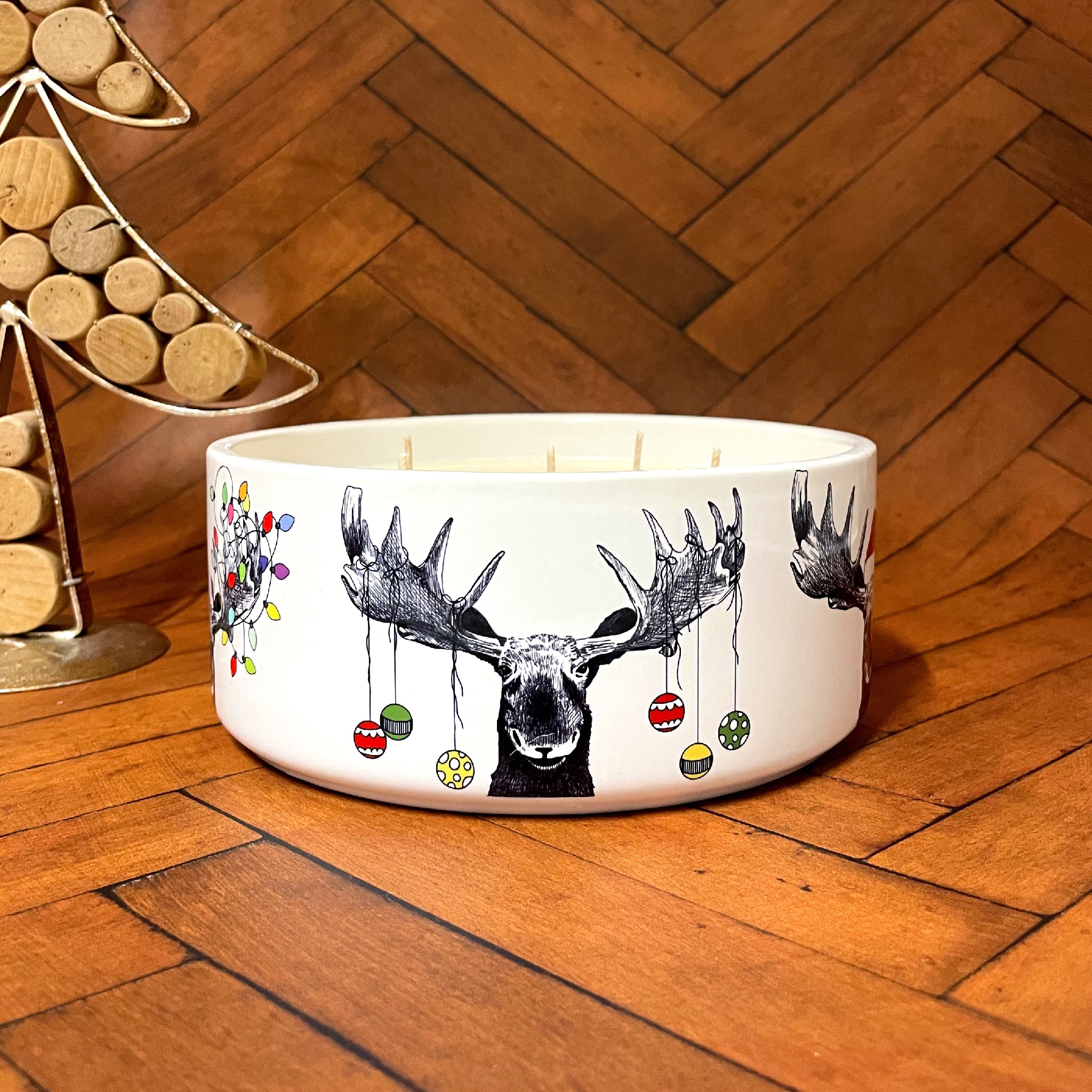 NEW! Festive Moose 800g Candle