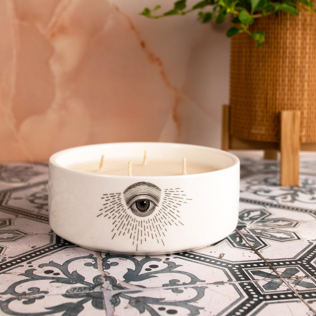 Three Eyes 400g Candle