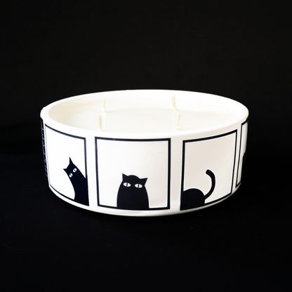 Sneaky Cat 400g Candle