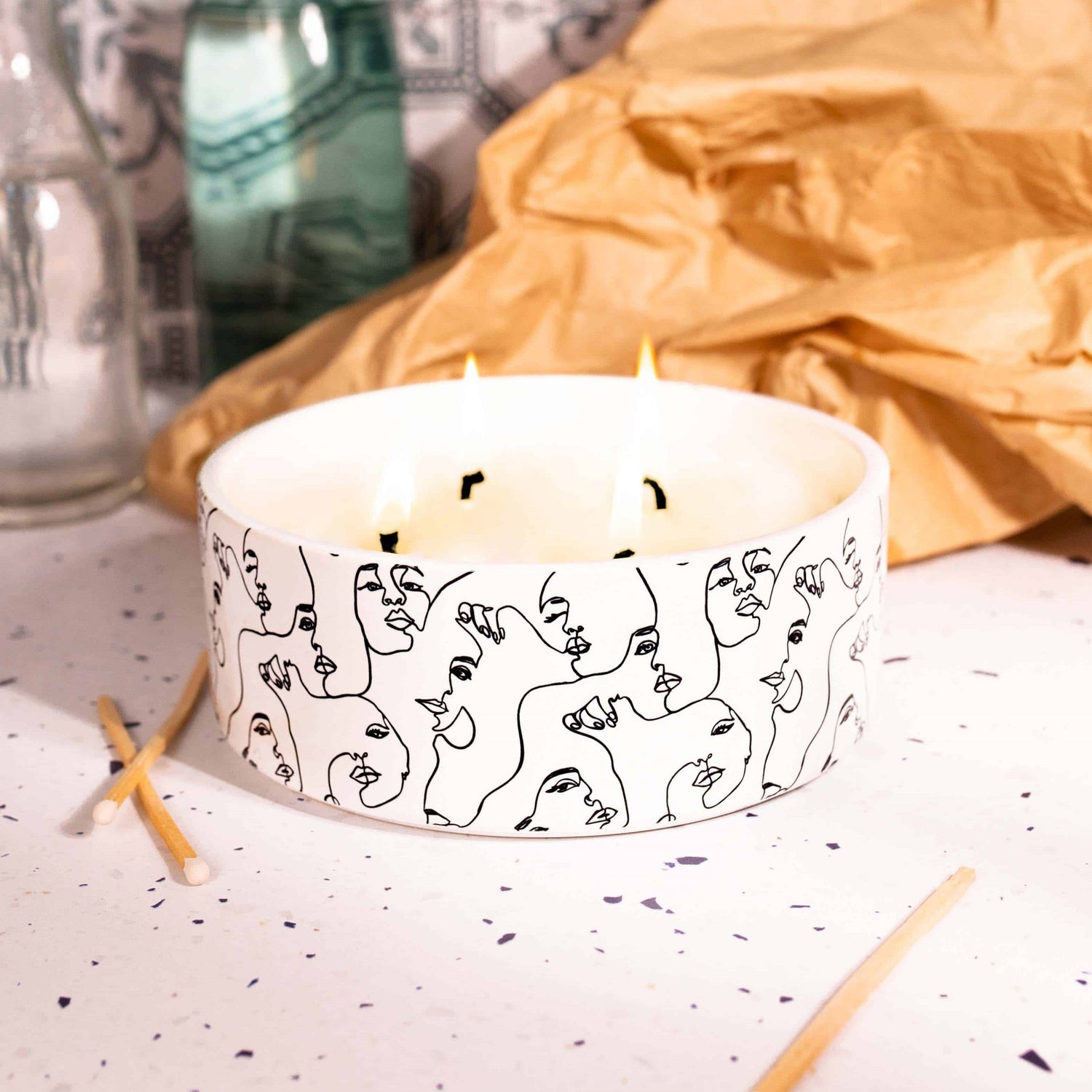 Meninas Candle